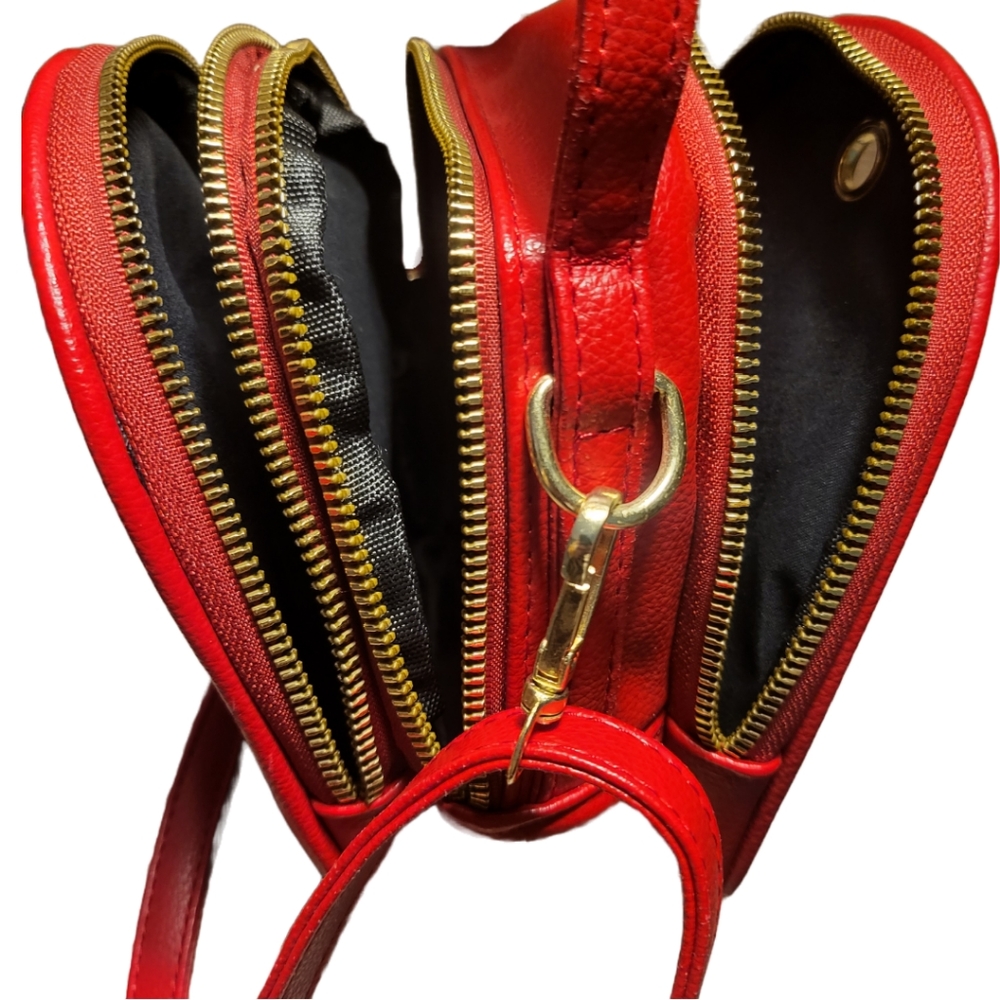 Bee🐝 Small But So Spacious Red Mini Bag